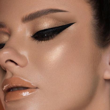 Easy Halloween Cat Makeup